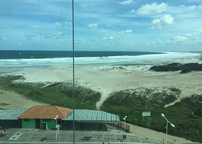 Orla Praia Grande Arraial do Cabo, Brasil